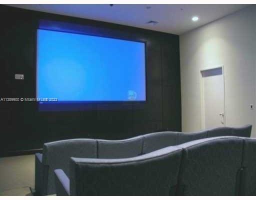 Foto del edificio - 2775 NE 187th St