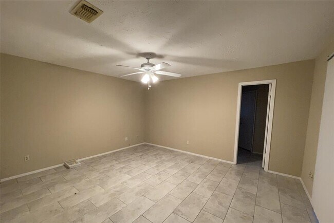 Foto del edificio - 1103 W Castlewood Ave