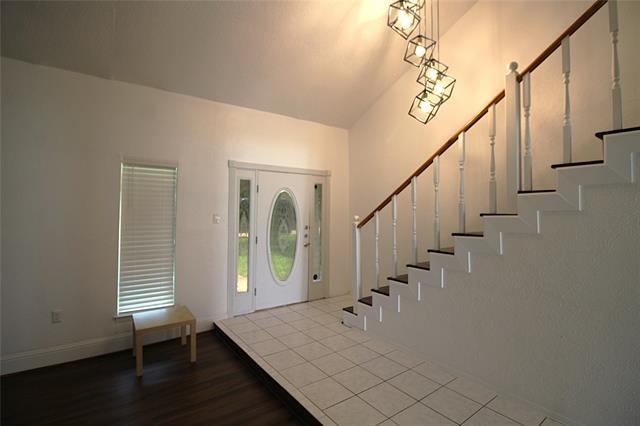 Foto del edificio - 2805 Meadow Park Dr