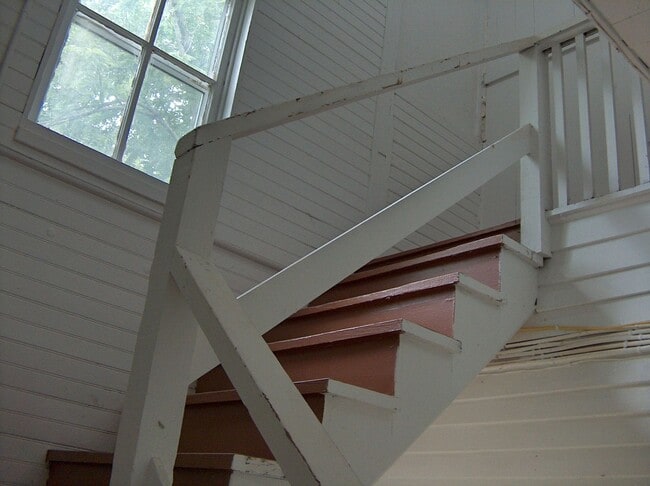 Building Photo - 212 Tinkler St