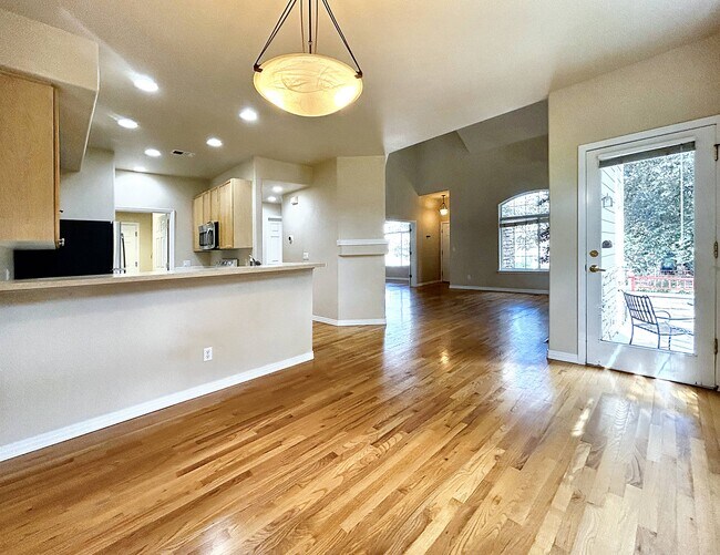 Foto del edificio - 4504 E Louisiana Ave