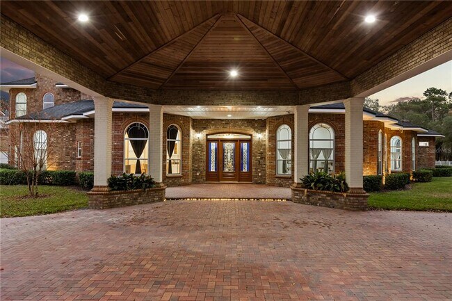 Foto del edificio - 1501 Lake Markham Rd