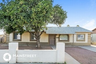 Building Photo - 4302 N 73rd Ave