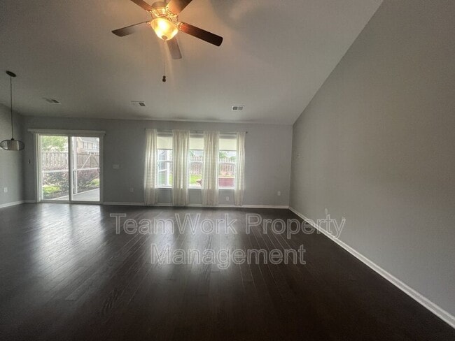Building Photo - 3368 Kinross Ct