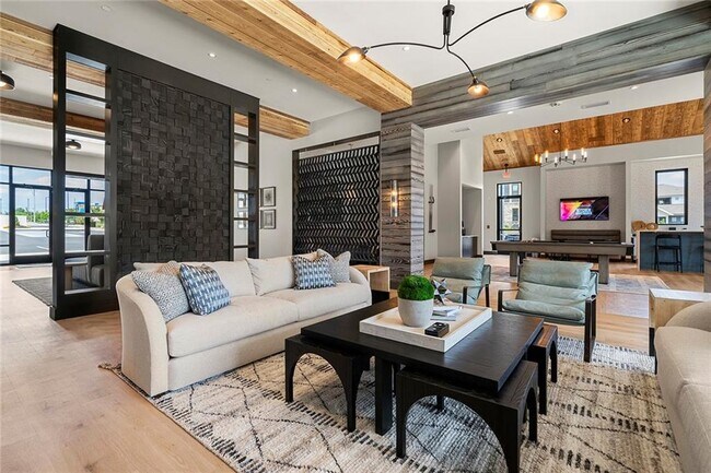 Foto del edificio - 7000 Renaissance Pkwy
