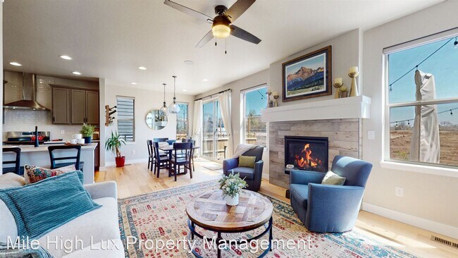 Foto del edificio - 4 br, 3.5 bath House - 6896 Canosa St