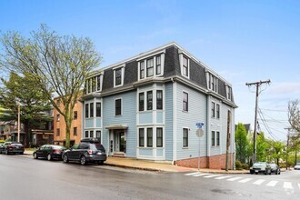 Building Photo - 82 Highland Ave
