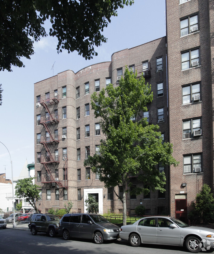 2861 Bainbridge Ave, The Bronx, NY 10458 - Apartments in The Bronx, NY ...