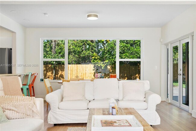 Foto del edificio - 10801 Peachtree Dr
