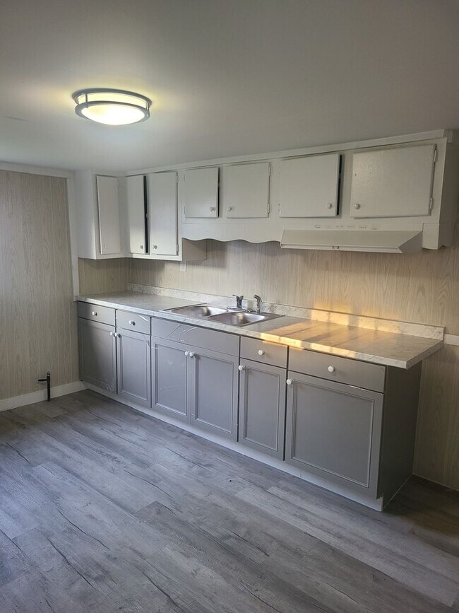 17 N Brownell St, Chillicothe, OH 45601 House Rental in Chillicothe, OH