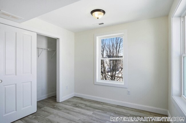 Building Photo - 23 Blake St