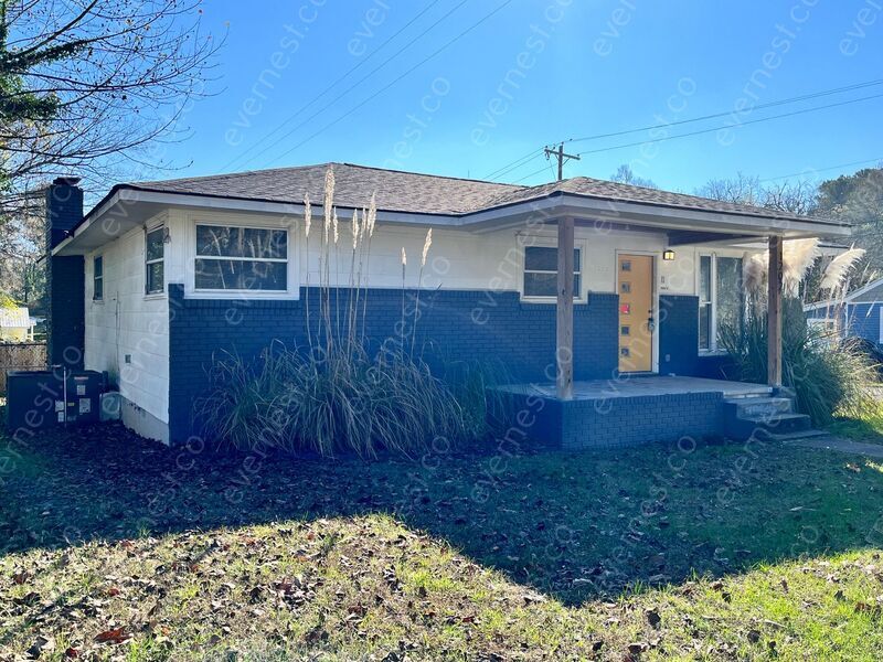 Primary Photo - 1202 Greenwood Rd
