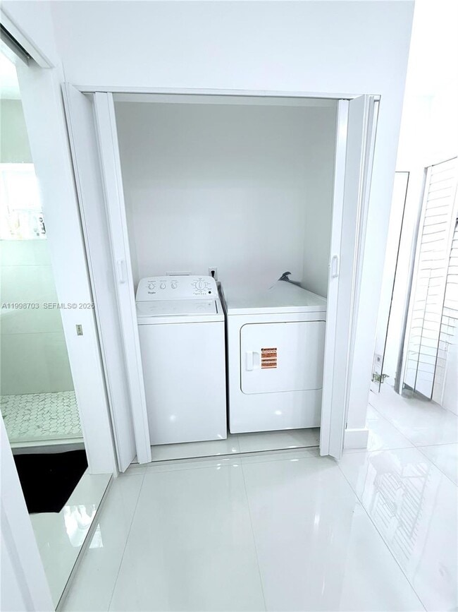 Building Photo - 4600 W 8th Ave