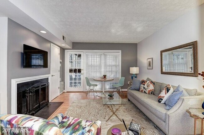 Foto del edificio - 1617 Corcoran St NW