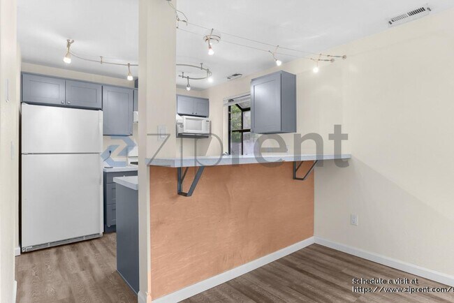 Foto del edificio - 13801 Old Redmond Rd