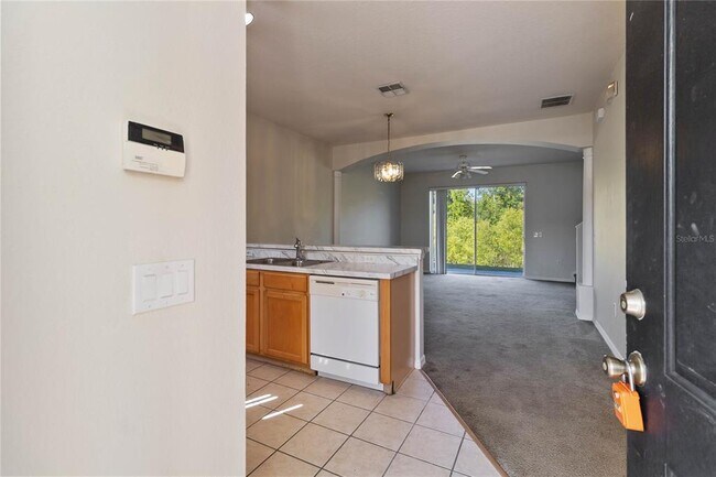 Foto del edificio - 214 Monroe Cir