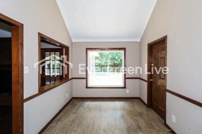 Foto del edificio - 4124 Glenroy Dr
