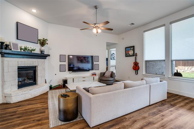 Foto del edificio - 1308 Bluebonnet Ln