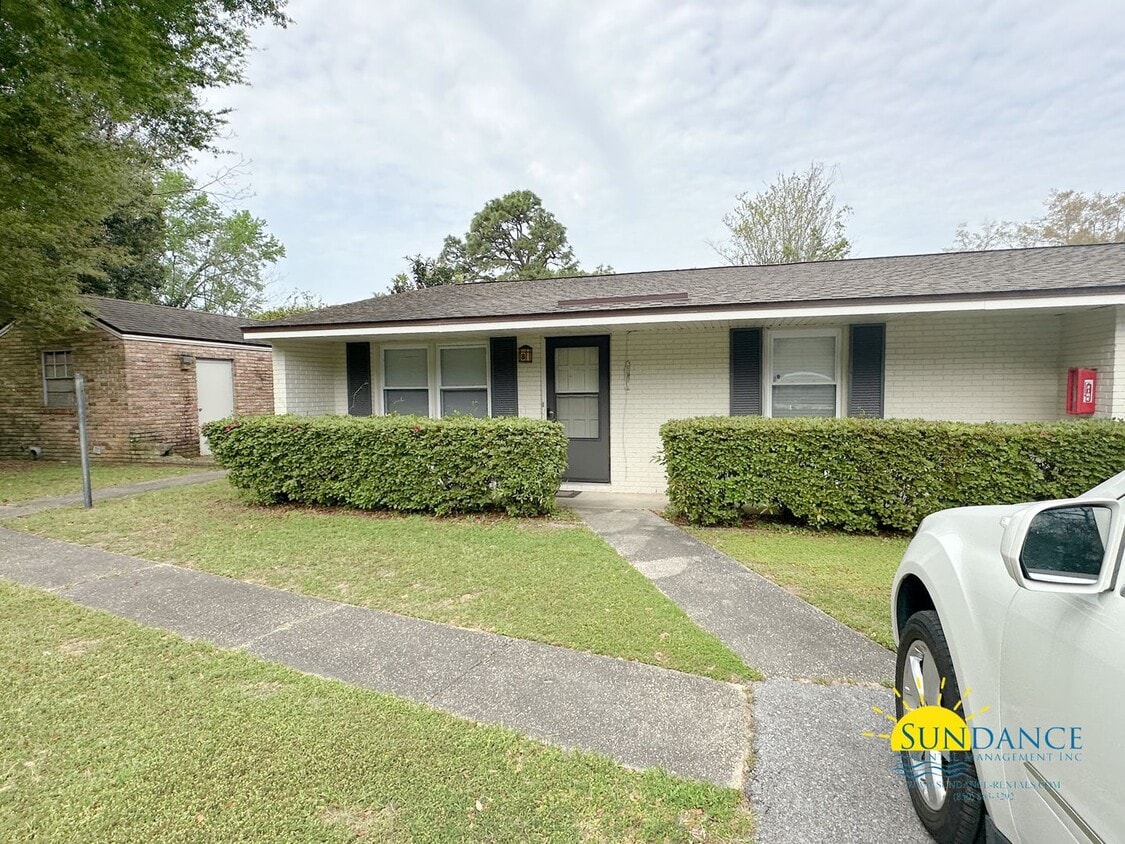 Foto principal - Beautiful 2-Bedroom Home in the Heart of Pensacola!