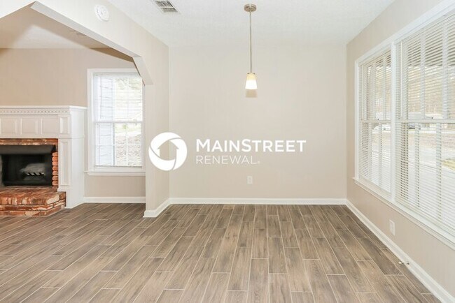 Building Photo - 3 Bedroom Pet-Friendly Home in COVINGTON, GA with Main Street Renewal