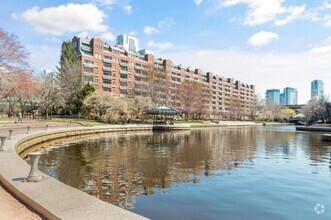 Building Photo - 6 Canal Park