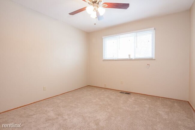 Foto del edificio - 3 br, 1 bath House - 948 Altavia Dr