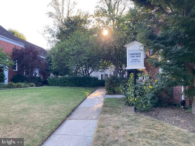 Foto del edificio - 3372 Gunston Rd