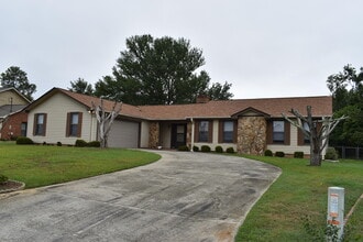 Building Photo - 4406 Bern Ct