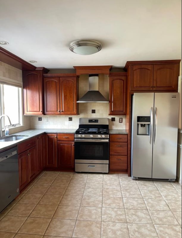 Building Photo - 19 Hanover Ct