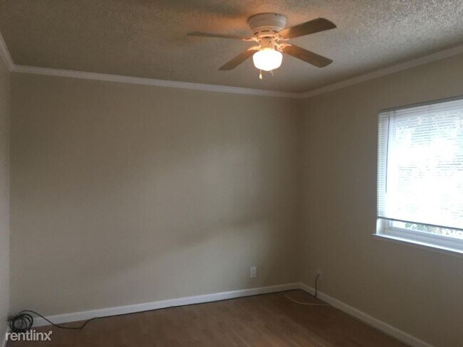 Foto del edificio - 2 br, 1 bath Townhome - 4322 Rosalie St