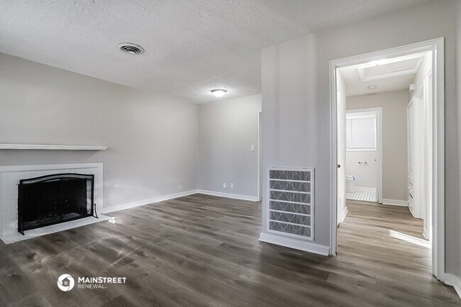 Building Photo - 2714 Hartford Dr
