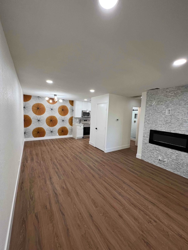Building Photo - 680 N Ashurst Ct