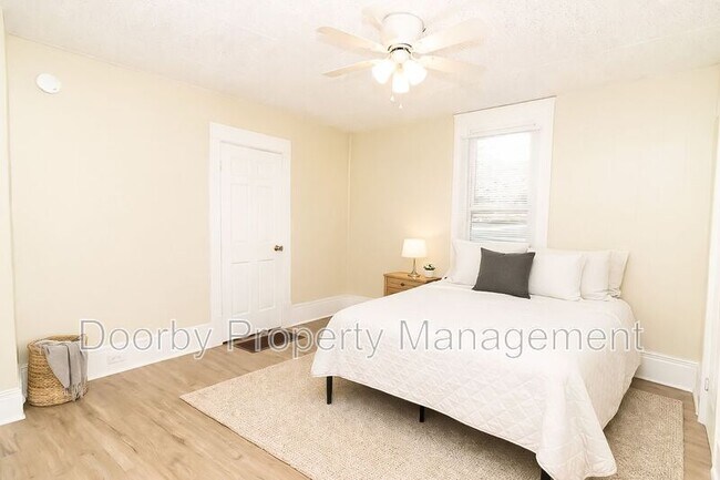 Foto del edificio - 2612 E 19th St