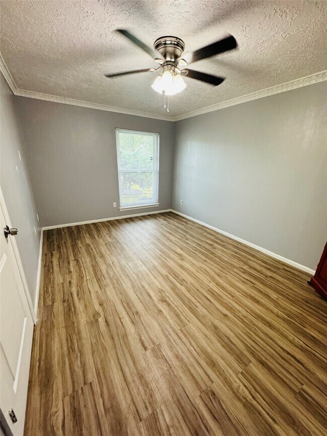 Foto del edificio - 14410 Foxford Way