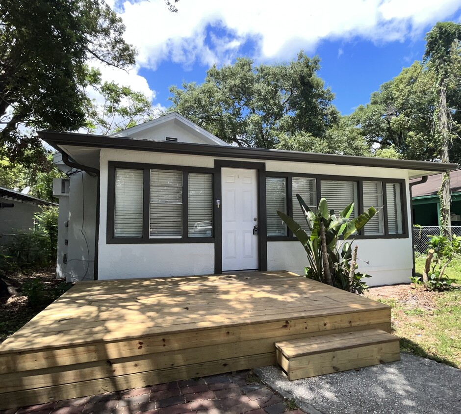 Primary Photo - 625 Citrus St