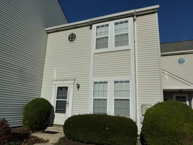 Front Entry - 2 Maple Dr