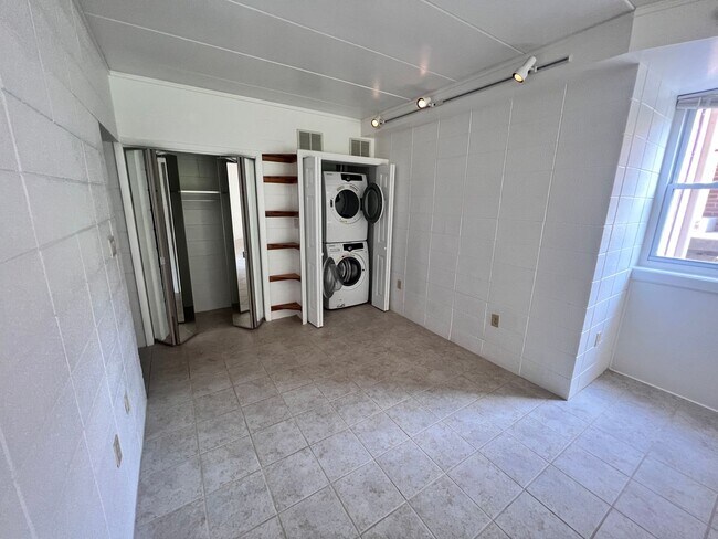 Foto del edificio - Blacksburg, 2BR / 1 BA, Available