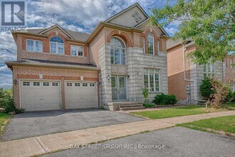 Building Photo - 47 Gemini Crescent