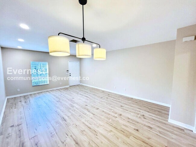 Foto del edificio - 16351 Swan View Cir