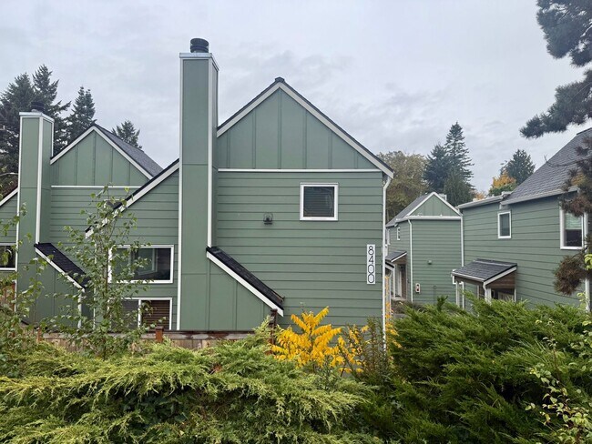 Foto del edificio - Longfellow Run Townhomes - West Seattle