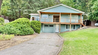 Building Photo - 5833 E Yellowstone Trail