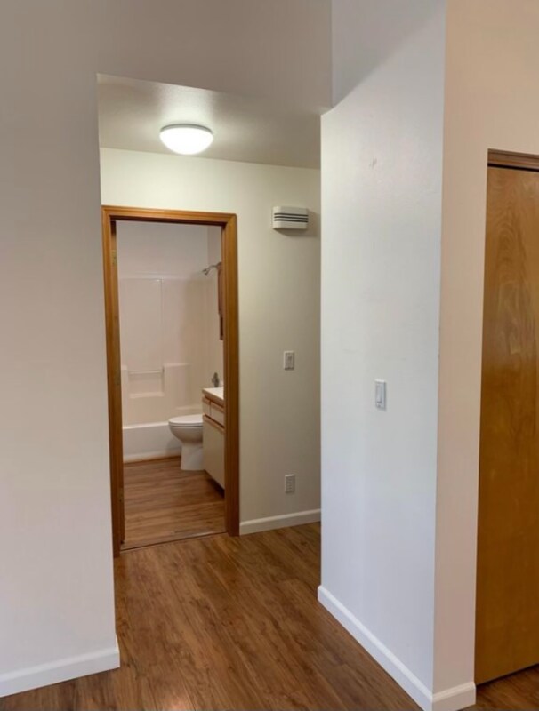 Foto del edificio - 10482 N Maple St