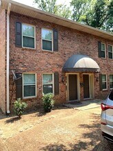 Building Photo - 121 Greenlawn Dr
