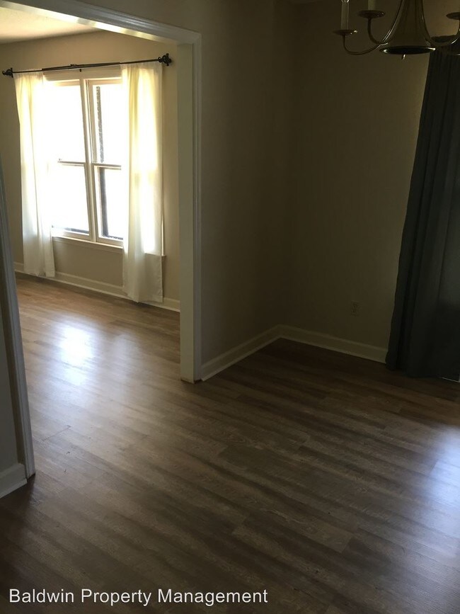 Foto del edificio - 5561 Alma Dr