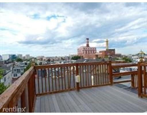 Building Photo - 4 br, 2 bath  - 668 E Broadway