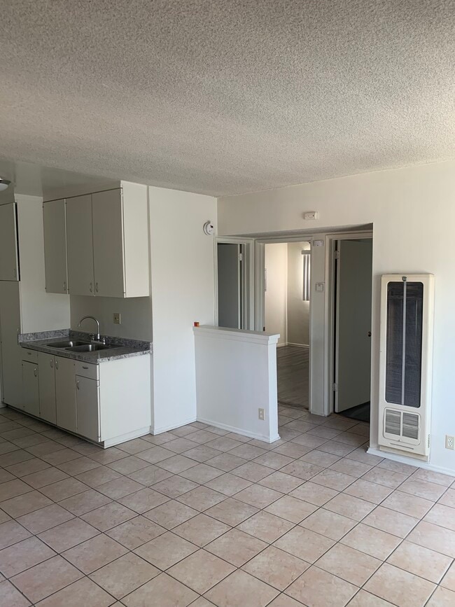 Building Photo - 712 Figueroa Pl