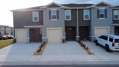 Building Photo - 1635 Thicket Ave