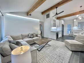 Building Photo - 1802 Arbor St