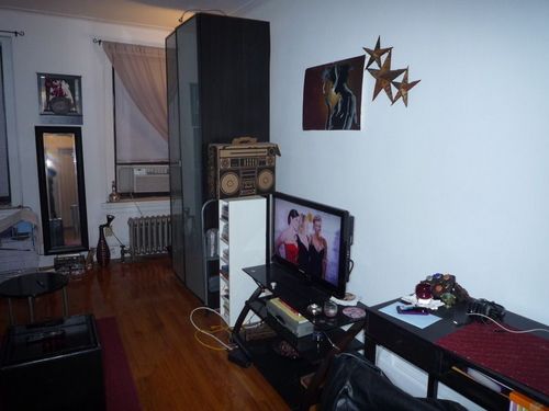 Building Photo - 324 E 48th St