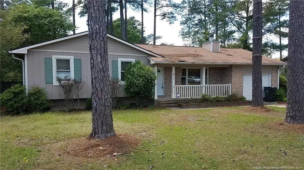 Primary Photo - 918 Rim Rd